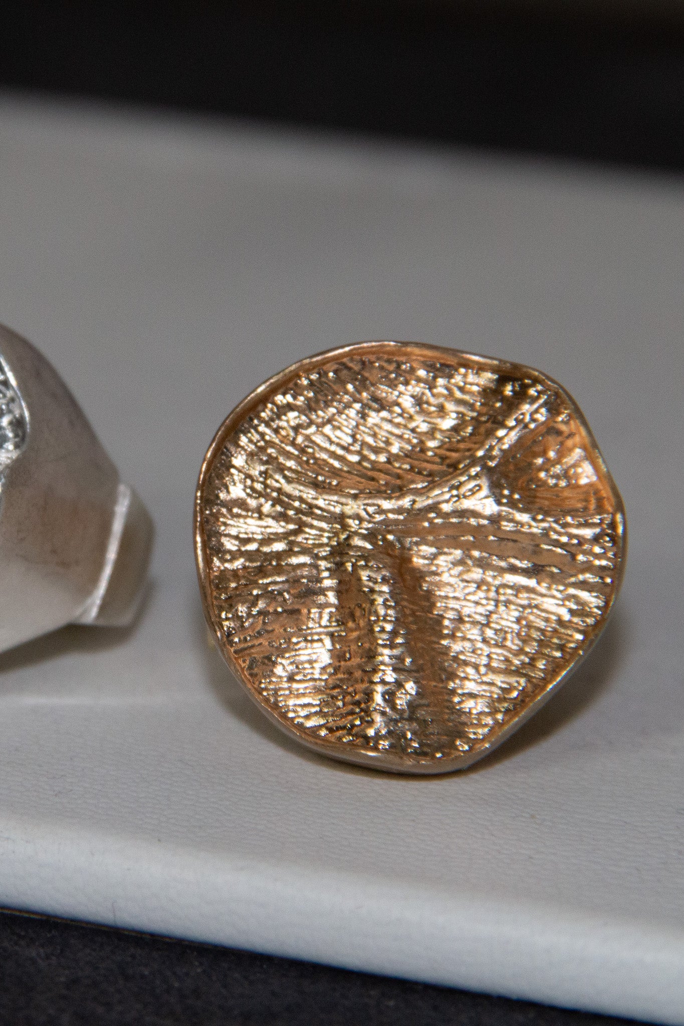 Anello irregolare elasticizzato