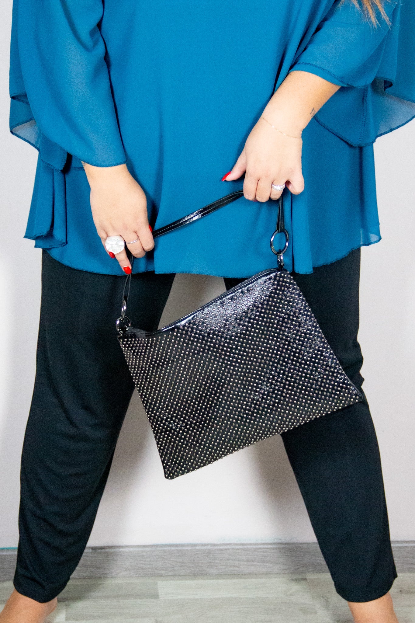 Pochette 100 borchie